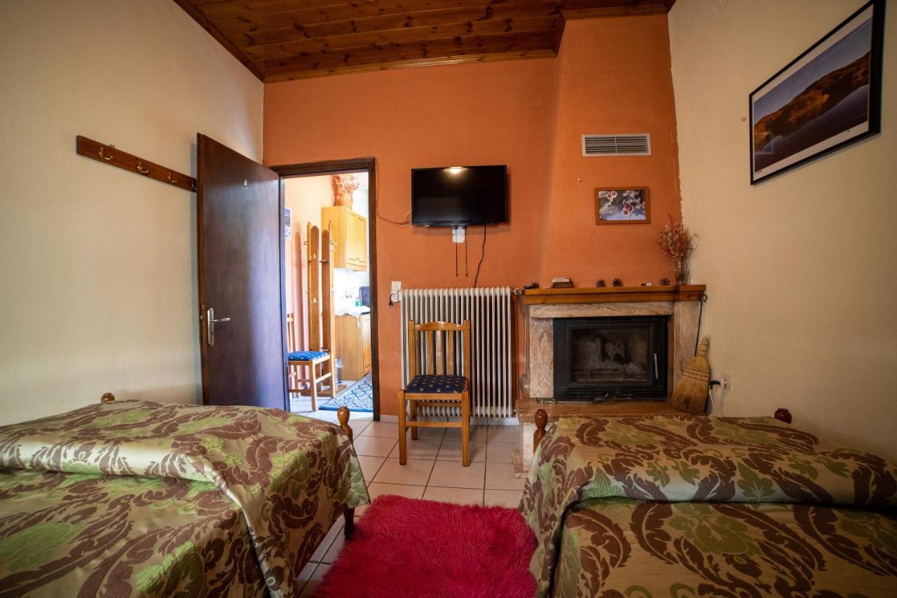 Mprizis Rooms Elati  Exterior photo